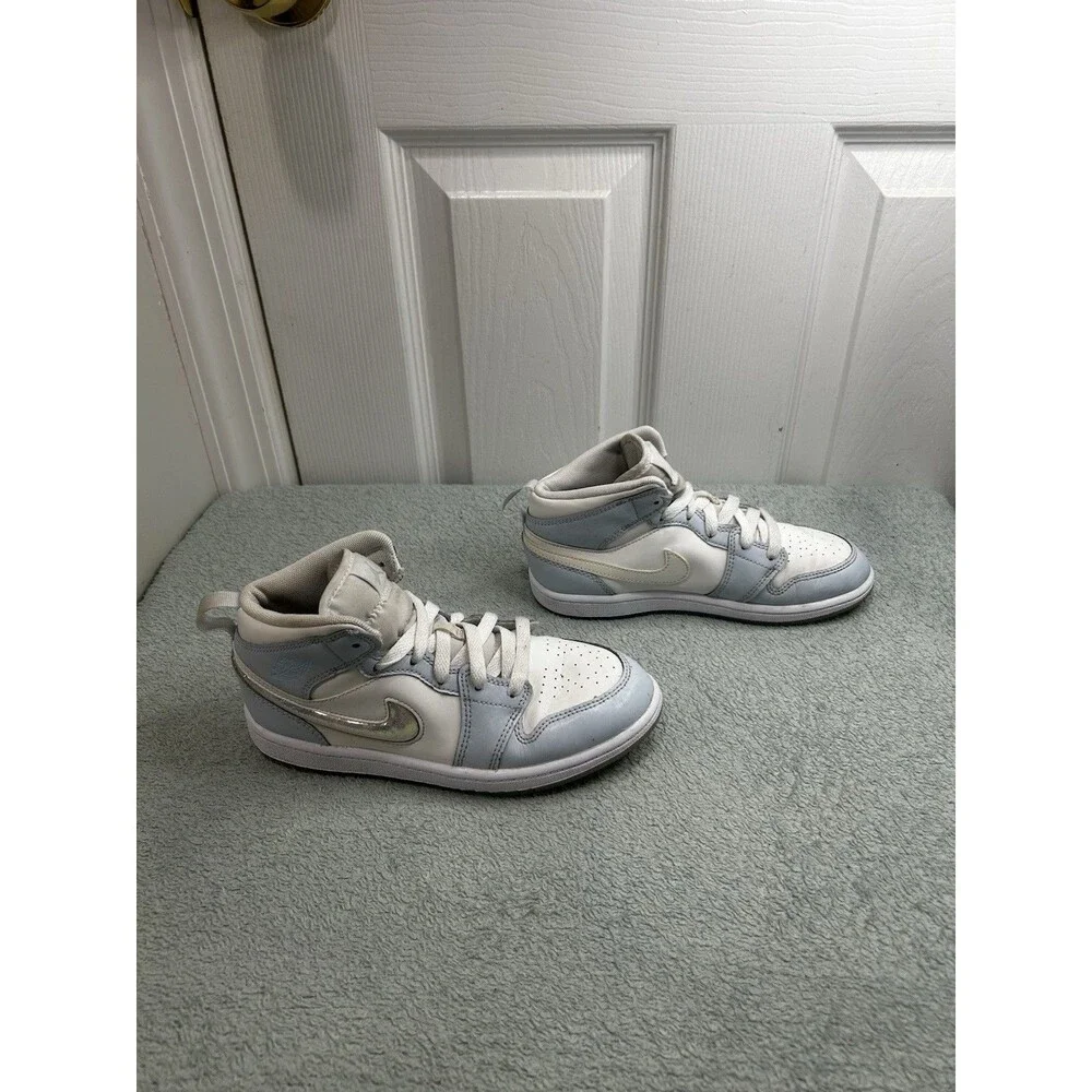 Nike Air Jordan 1 Mid GS White Ice Blue DQ9118-400 Youth Size 3Y Sneakers